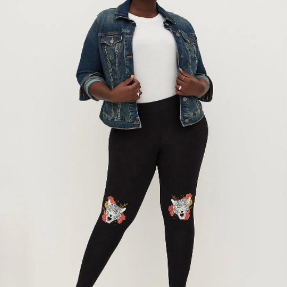 Torrid Cheetah Knee Leggings